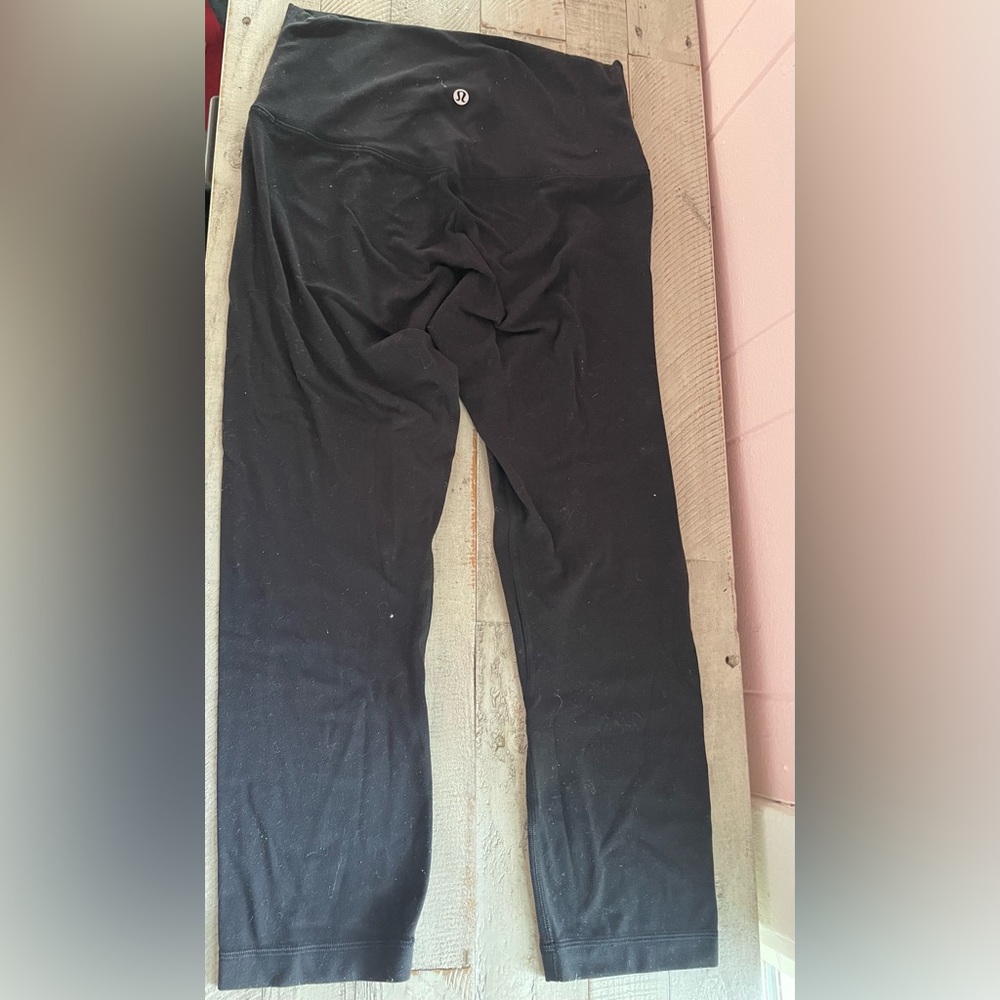 Lululemon Black Cropped Leggings